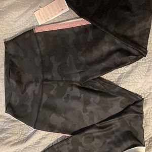 Spiritual Gangster Leggings Size XS NWT